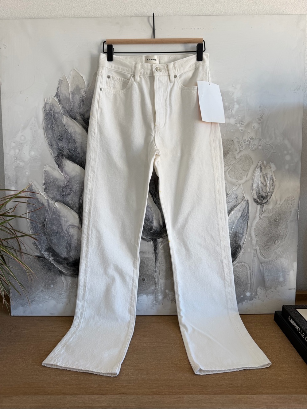 Frame Denim Women’s Off-White Straight Leg Jeans